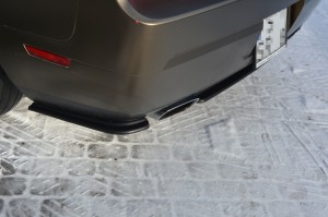 Splittery tylne boczne Dodge Challenger MK3 Phase I SRT8 Coupe (czarny mat)