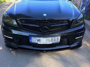 Przedni splitter Mercedes-Benz AMG C63 W204 Polift (carbon look)