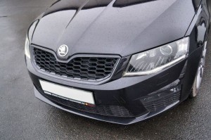 Grill przedni Skoda Octavia / Octavia RS MK3