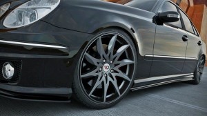 Dokładki progów Mercedes E-Class W211 AMG (carbon look)