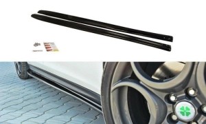 Dokładki progow Alfa Romeo Giulietta (carbon look)