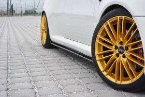 Dokładki progów Alfa Romeo GT (carbon look)