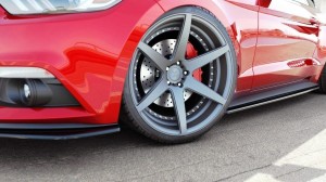 Dokładki progow Ford Mustang MK6 (czarny mat)