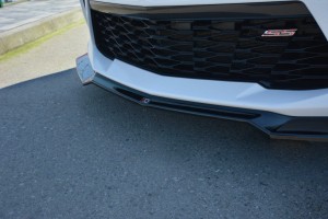 Splitter przedni  V1 Chevrolet Camaro 6 Phase I 2SS Coupe (carbon look)