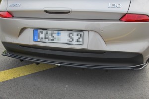 Splitter tylny srodkowy (z dyfuzorem) Hyundai i30 MK3 Hatchback (czarny mat)