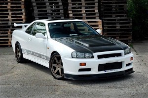 Dokładki progów Nissan Skyline R34 GTR