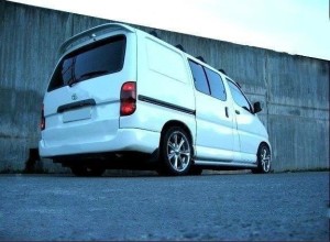 Spojler tylny Toyota Hiace